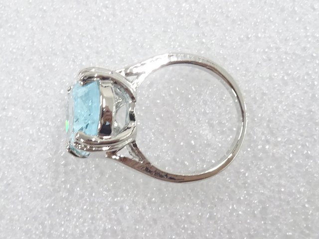  色石　指輪(10.5号)